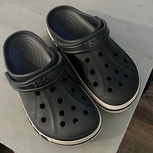 M6 / W8 black and white Crocs - used in good condition